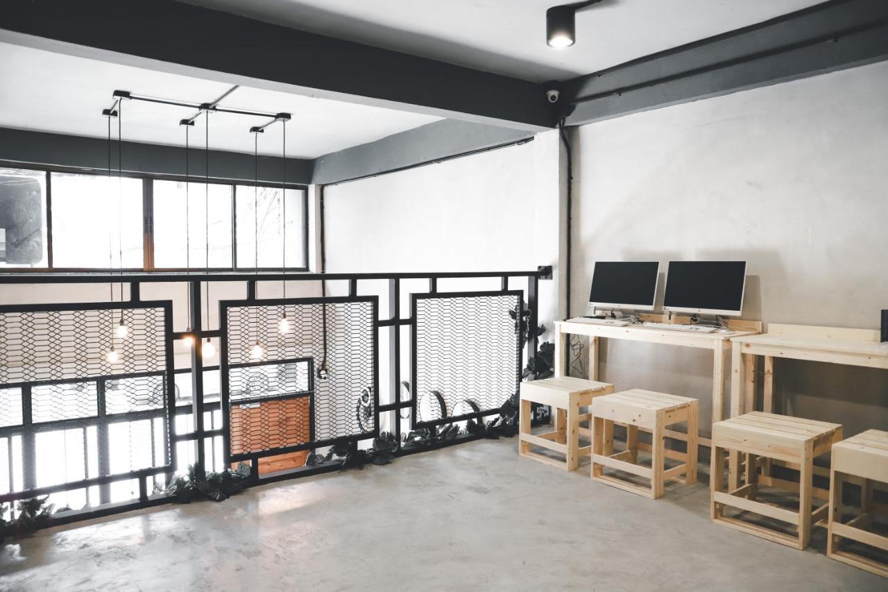 The Cube Hostel Khaosan Bangkok Exterior photo